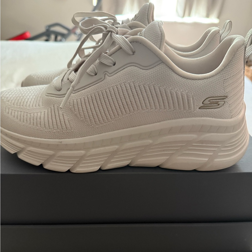 Skechers Women's White Athletic Shoes
